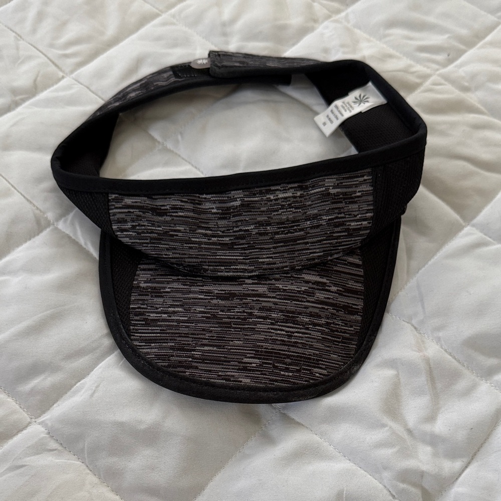 Black and Gray Athleta Visor